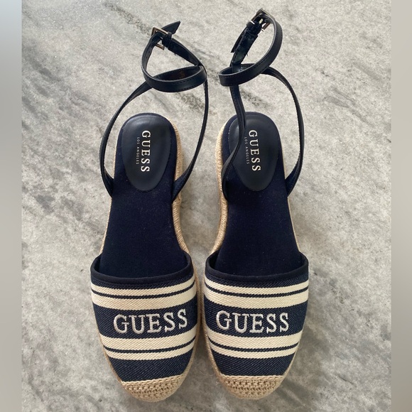 guess sandles! - Picture 2 of 5